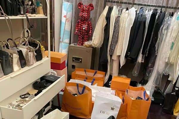 宣威市回收一线品牌衣服